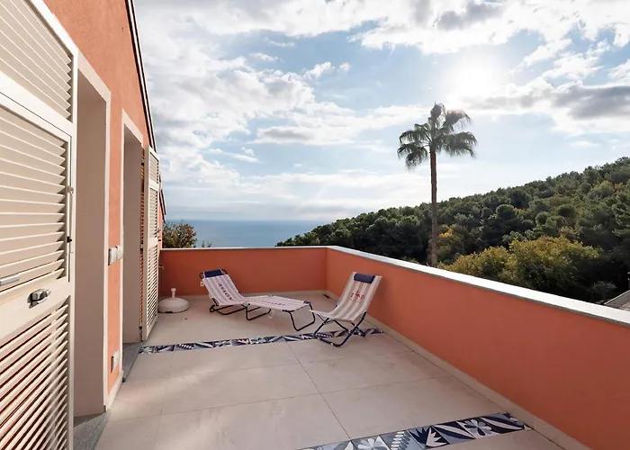 Saint Claude * Marina dʼAndora