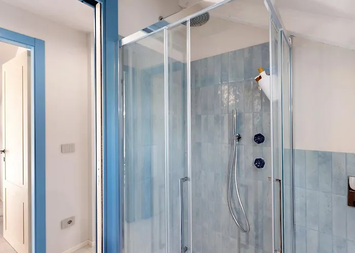 Saint Claude Nyaraló